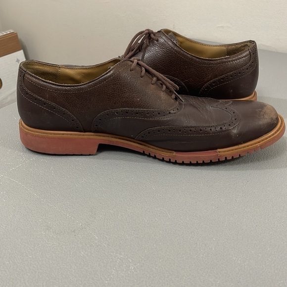 Cole Haan Oxford. Brown. Size 10.5. - Picture 13 of 16